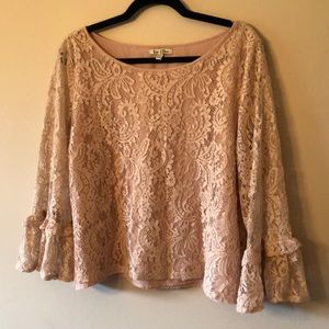 Lace overlay cropped blouse